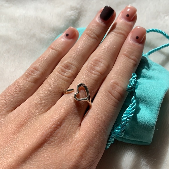 Elsa Perretti open heart ring—Tiffany &co - Picture 3 of 4